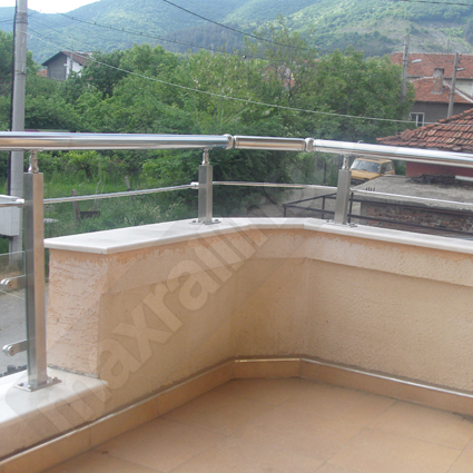 Стъклени парапети